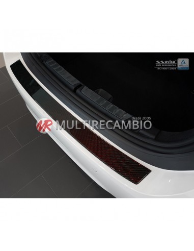 PROTECTOR O EMBELLECEDOR DE MALETERO TRASERO FABRICADO EN CARBONO 3D PARA BMW 4-SERIE F36 GRAN COUPE 2014- ACABADO EN NEGRO/ROJO